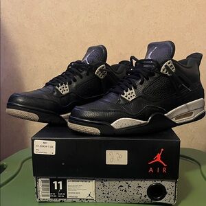 Air Jordan Retro 4 Black and Gray Sneakers